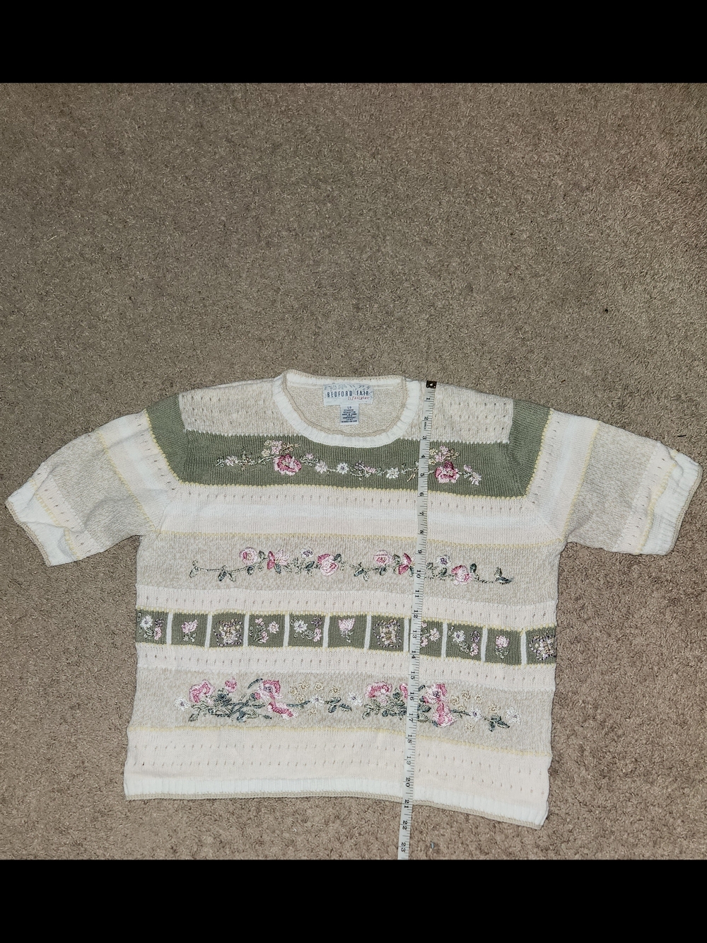 Vintage Bedford Fair Knit Sweater Large Short Sleeve Green Floral Embroidered